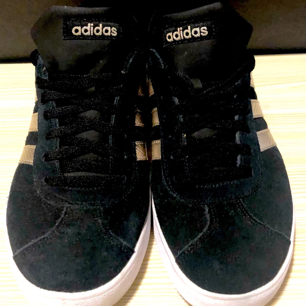 Adidas men Ortholite black suede with silver size 8 1/2